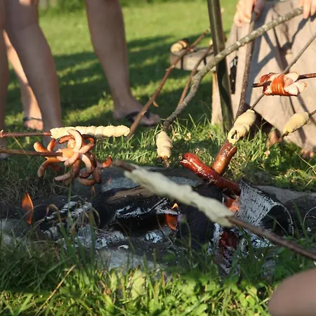 Ahlhof Çiftlik konaklama